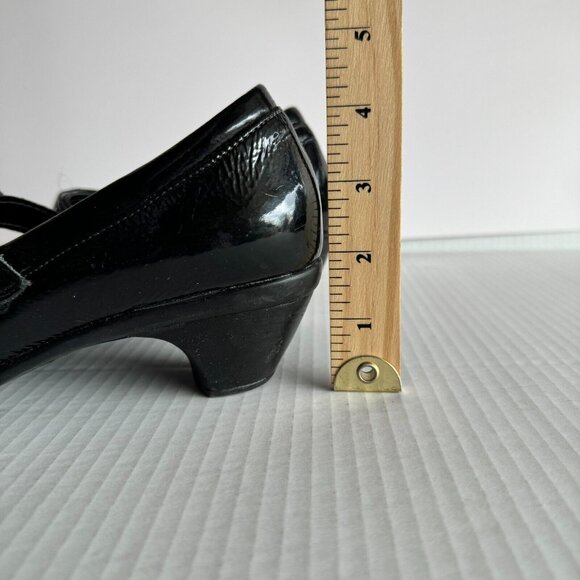 Naot Trendy Mary Janes Shoes Heeled Black Gloss Lace Comb Leather US 7 EUR 38 - Picture 6 of 16